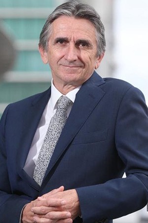 Mr. Daniel Gschwind