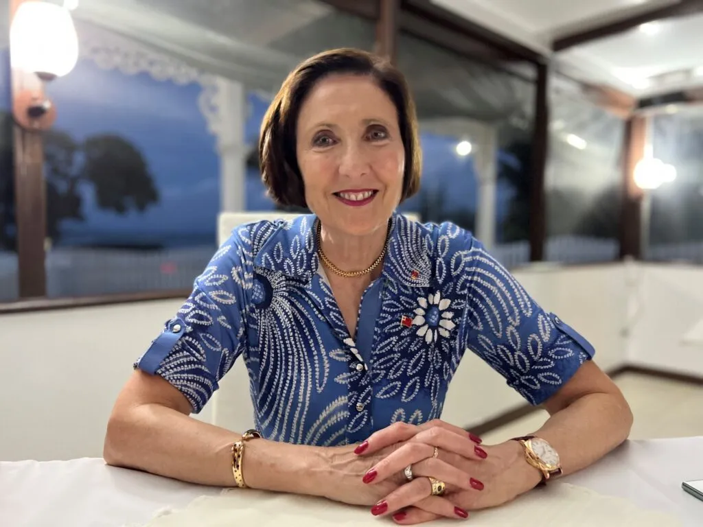 Ms. Louise Raedler-Waterhouse
